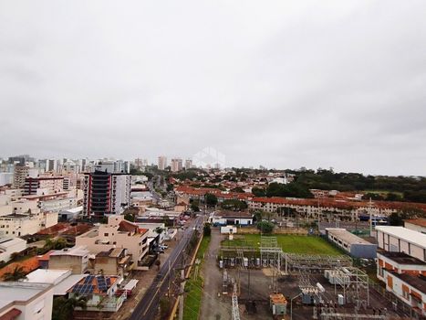 Foto 8 do(a) Cobertura de 3 quartos à venda em Passo da Areia, Porto Alegre