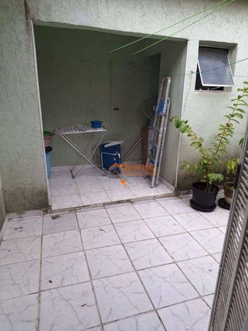 Foto 30 do(a) Casa de 3 quartos à venda em Jardim Santa Mena, Guarulhos