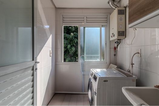 Foto 6 do(a) Apartamento de 2 quartos à venda em Santa Cecília, Porto Alegre