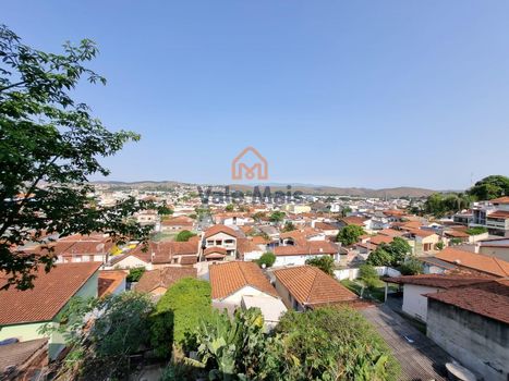 Foto 13 do(a) Casa de 4 quartos à venda em Vila Ana Rosa Novaes, Cruzeiro