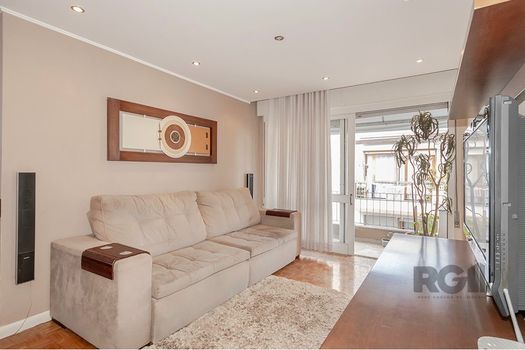 Foto 16 do(a) Apartamento de 3 quartos à venda em Jardim Lindóia, Porto Alegre