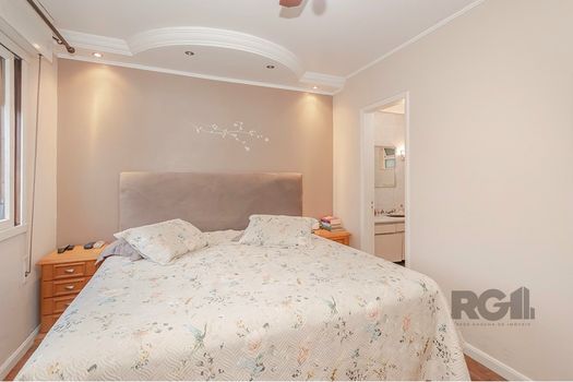 Foto 32 do(a) Apartamento de 3 quartos à venda em Jardim Lindóia, Porto Alegre