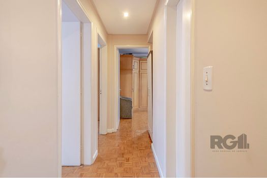 Foto 20 do(a) Apartamento de 3 quartos à venda em Jardim Lindóia, Porto Alegre