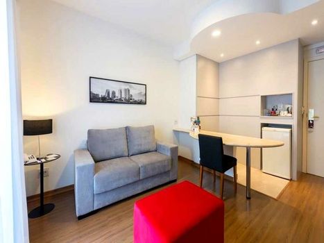 Foto 4 do(a) Flat de 1 quartos à venda em Vila Olímpia, São Paulo