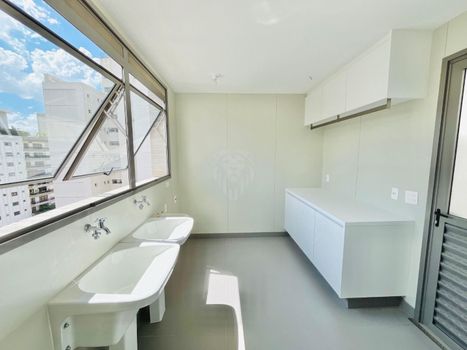 Foto 29 do(a) Cobertura de 4 quartos à venda em Vila Nova Conceição, São Paulo