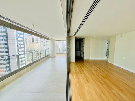 Foto 32 do(a) Cobertura de 4 quartos à venda em Vila Nova Conceição, São Paulo