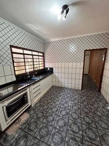 Foto 11 do(a) Casa de 2 quartos à venda em Jardim Piratininga, Ribeirão Preto