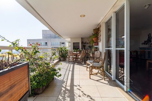 Foto 1 do(a) Apartamento de 4 quartos à venda em Vila Romana, São Paulo