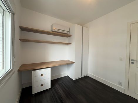 Foto 32 do(a) Apartamento de 2 quartos à venda em Mont Serrat, Porto Alegre