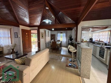 Foto 2 do(a) Casa em Condomínio de 2 quartos à venda em Jardim Califórnia, Nova Friburgo