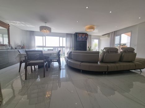 Foto 2 do(a) Apartamento de 3 quartos à venda em Vila Sofia, São Paulo