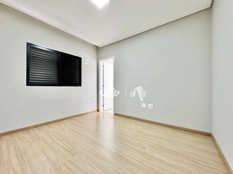 Foto 13 do(a) Casa em Condomínio de 3 quartos à venda em Jardim Morumbi, Londrina