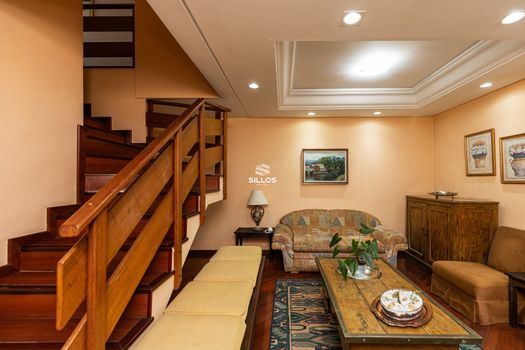 Foto 1 do(a) Casa em Condomínio de 3 quartos à venda em Água Verde, Curitiba