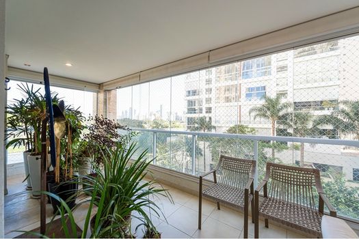 Foto 4 do(a) Apartamento de 3 quartos à venda em Campo Belo, São Paulo