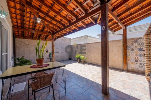 Foto 2 do(a) Casa em Condomínio de 3 quartos à venda em Chácara Quiriri, Carapicuíba