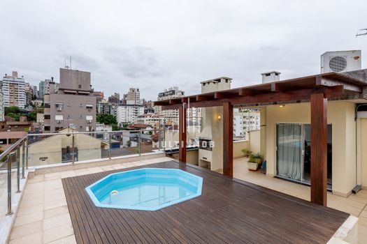 Foto 1 do(a) Cobertura de 4 quartos à venda em Mont Serrat, Porto Alegre