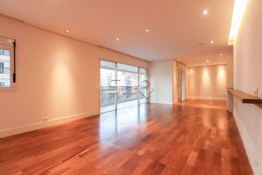 Foto 3 do(a) Apartamento de 3 quartos à venda em Cidade Monções, São Paulo