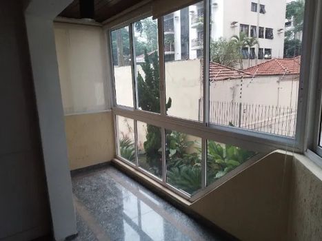 Foto 2 do(a) Apartamento de 3 quartos à venda em Indianópolis, São Paulo