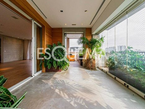 Foto 1 do(a) Apartamento de 3 quartos para alugar em Jardim Europa, São Paulo