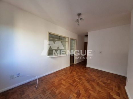 Foto 18 do(a) Apartamento de 2 quartos à venda em São Sebastião, Porto Alegre