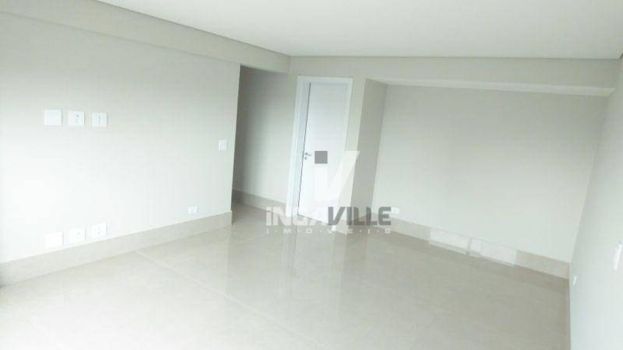 Foto 15 do(a) Apartamento de 4 quartos à venda em Zona 01, Maringá