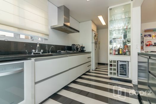 Foto 8 do(a) Apartamento de 3 quartos à venda em Vila Firmiano Pinto, São Paulo