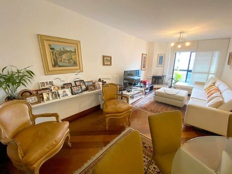 Foto 2 do(a) Apartamento de 3 quartos à venda em Vila Nova Conceição, São Paulo