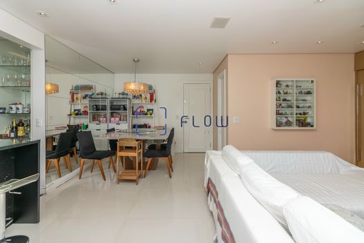 Foto 3 do(a) Apartamento de 3 quartos à venda em Vila Firmiano Pinto, São Paulo