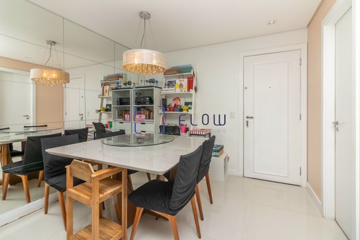 Foto 4 do(a) Apartamento de 3 quartos à venda em Vila Firmiano Pinto, São Paulo