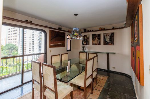 Foto 5 do(a) Apartamento de 3 quartos à venda em Indianópolis, São Paulo