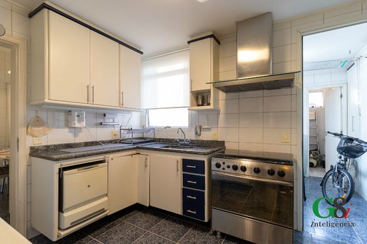 Foto 15 do(a) Apartamento de 4 quartos à venda em Vila Mariana, São Paulo