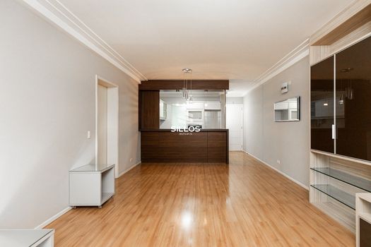 Foto 3 do(a) Apartamento de 2 quartos para alugar em Alto da Rua XV, Curitiba