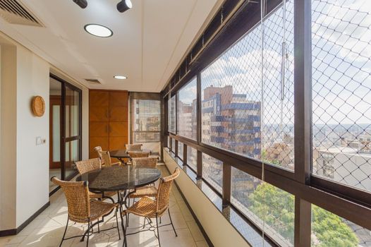 Foto 8 do(a) Apartamento de 4 quartos à venda em Auxiliadora, Porto Alegre