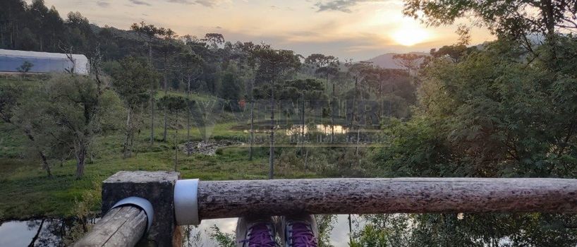 Foto 3 do(a) Fazenda / Sítio / Chácara de 2 quartos à venda em null, Agudos do Sul
