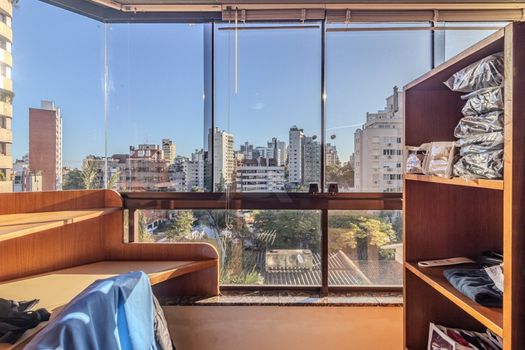 Foto 35 do(a) Apartamento de 3 quartos à venda em Petrópolis, Porto Alegre