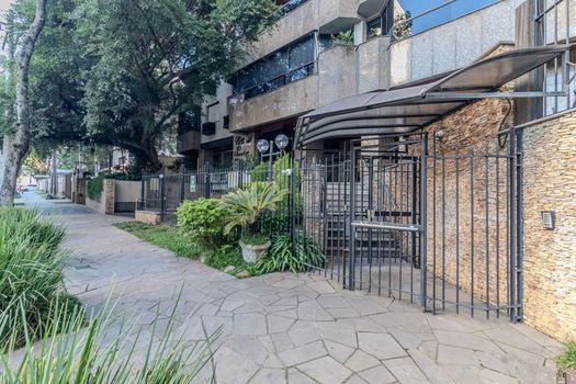 Foto 44 do(a) Apartamento de 3 quartos à venda em Petrópolis, Porto Alegre