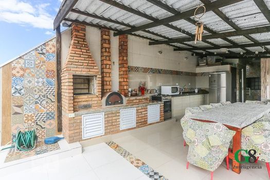 Foto 1 do(a) Casa de 4 quartos à venda em Rio Pequeno, São Paulo