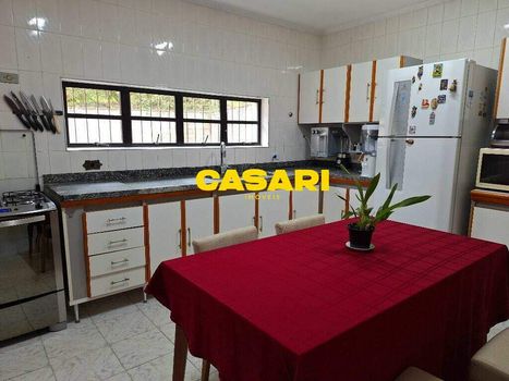 Foto 10 do(a) Casa de 4 quartos à venda em Jardim São Caetano, São Caetano do Sul