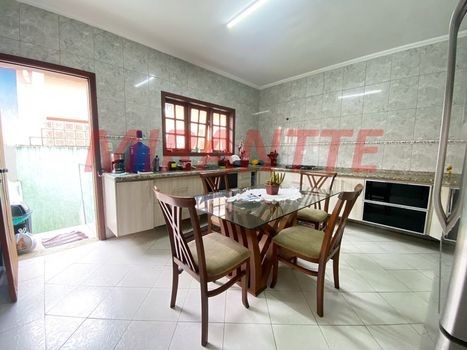Foto 5 do(a) Casa de 4 quartos à venda em Vila Maranduba, Guarulhos