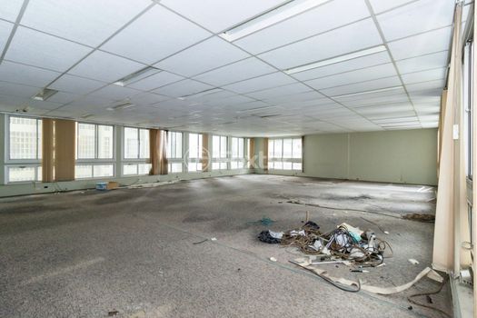 Foto 3 do(a) Sala / Conjunto Comercial false à venda em Jardim Paulista, São Paulo
