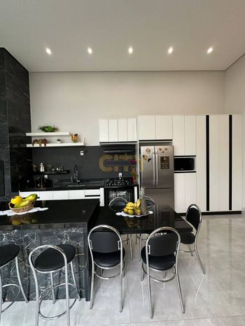 Foto 9 do(a) Casa em Condomínio de 3 quartos à venda em Jardim Imperial, Cuiabá
