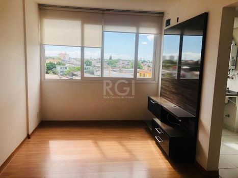 Foto 1 do(a) Kitnet / JK / Studio de 3 quartos à venda em São João, Porto Alegre