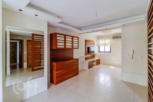 Foto 3 do(a) Apartamento de 2 quartos à venda em Independência, Porto Alegre