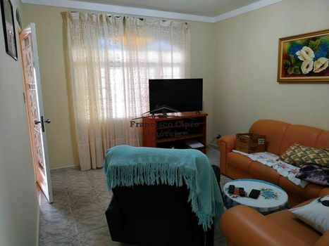 Foto 4 do(a) Casa de 3 quartos à venda em Jardim Aeroporto, Guaratinguetá