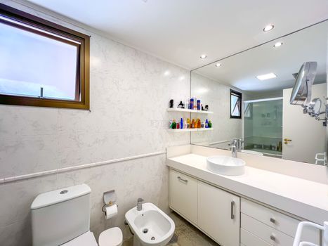 Foto 41 do(a) Apartamento de 3 quartos à venda em Três Figueiras, Porto Alegre
