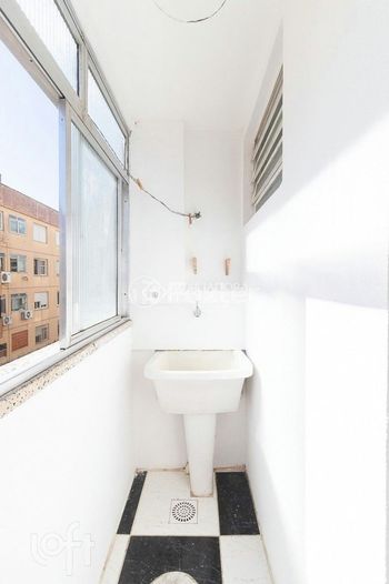 Foto 13 do(a) Apartamento de 1 quartos à venda em Santo Antônio, Porto Alegre