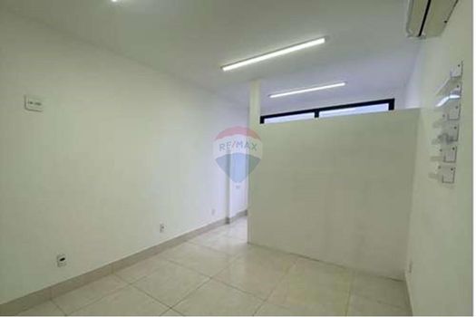 Foto 6 do(a) Sala / Conjunto Comercial de 1 quartos à venda em Taquara, Rio de Janeiro