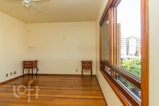 Foto 31 do(a) Apartamento de 3 quartos à venda em Petrópolis, Porto Alegre