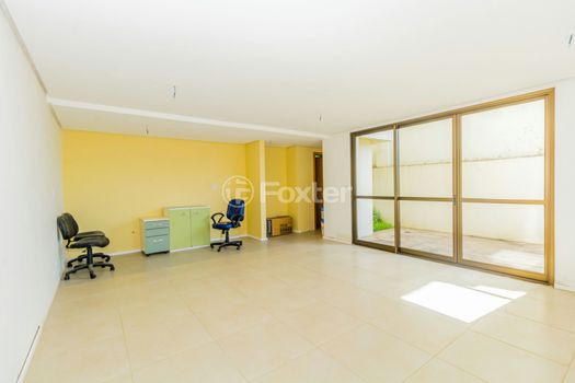 Foto 13 do(a) Apartamento de 2 quartos à venda em Chácara das Pedras, Porto Alegre