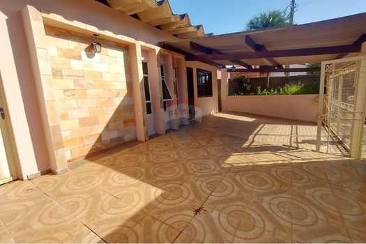 Foto 3 do(a) Casa de 3 quartos à venda em Labaté, Lins